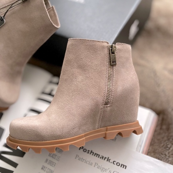 Sorel Joan of Arctic Wedge III Zip Bootie - Picture 3 of 12